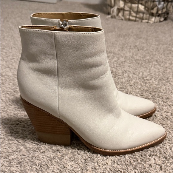 Marc Fisher Shoes - Marc fisher Women's White Ankle Boots